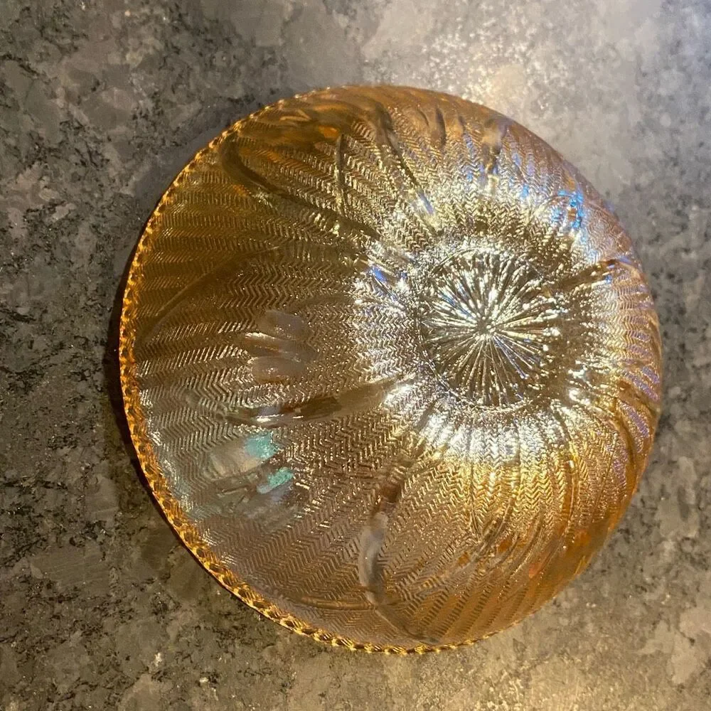 Iris & Herringbone Jeannette Glass Berry Bowl